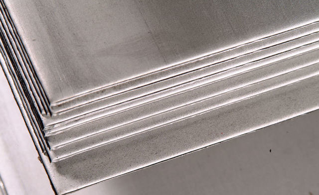 How Does Our Stainless Steel Plate Get Food Onto YOUR Plate?