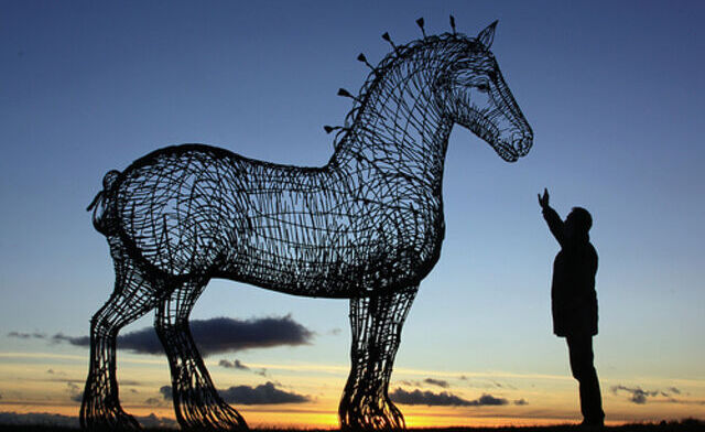 Stainless Steel Sculpture Wins Coveted Commission